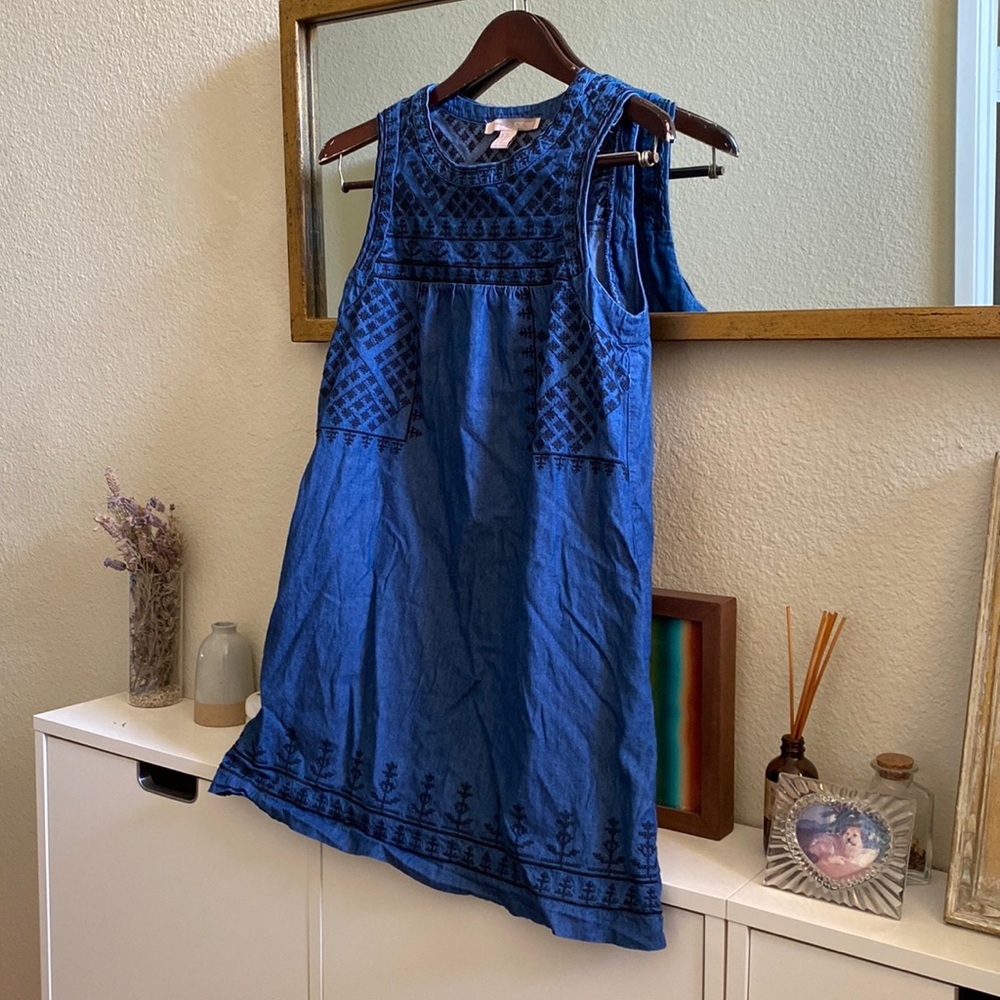 Forever21 Sleeveless Chambray Dress with Cross-stitching details XS